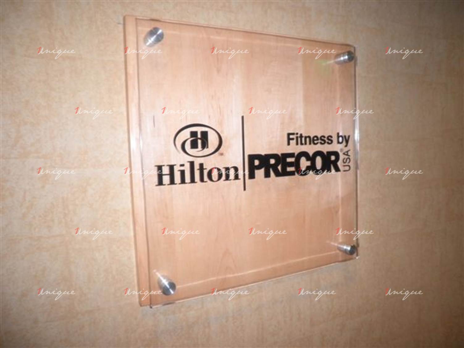 Biển hiệu kính cường lực