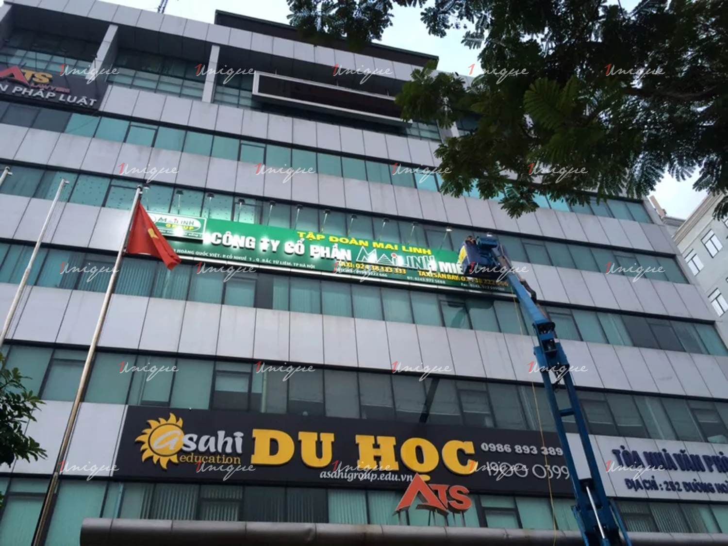 biển hiệu tòa nhà